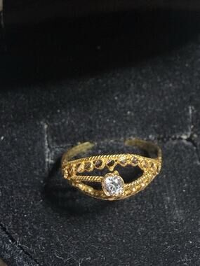 Size 1 Infants Heirloom 18k Gold Vintage Ring Rare